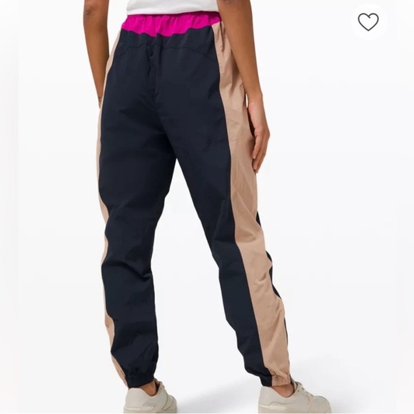 Lululemon Evergreen Track Pant - Picture 4 of 12